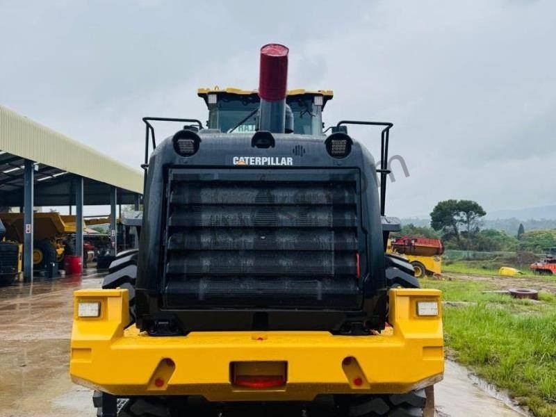 Caterpillar (CAT) 966L Medium Wheel Loader