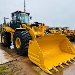 Caterpillar (CAT) 966L Medium Wheel Loader