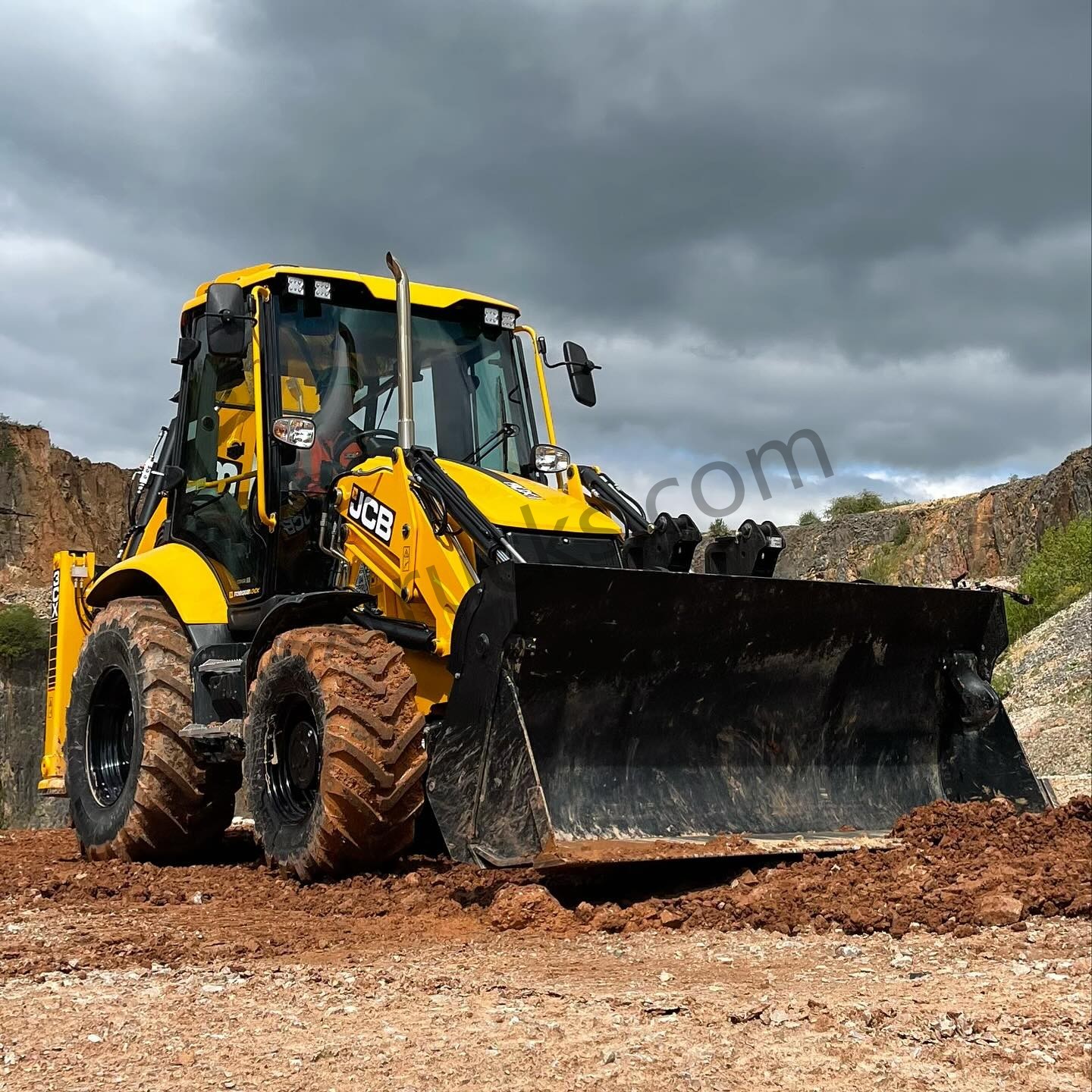 JCB 3CX Backhoe Loader