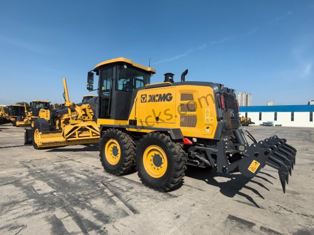 Niveleuse XCMG GR2205AT