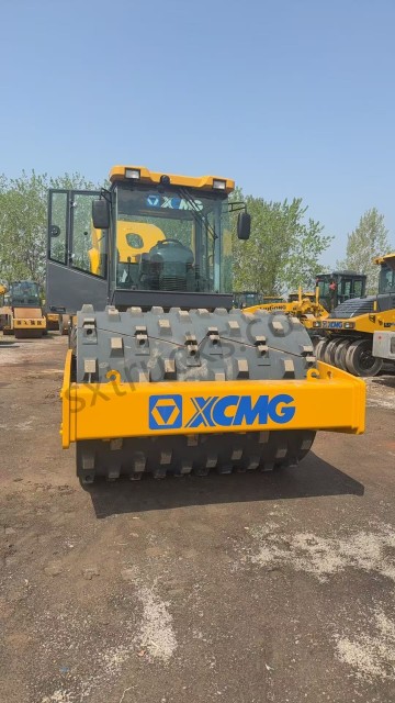 LiuGong CLG618 Single Drum Vibratory Roller