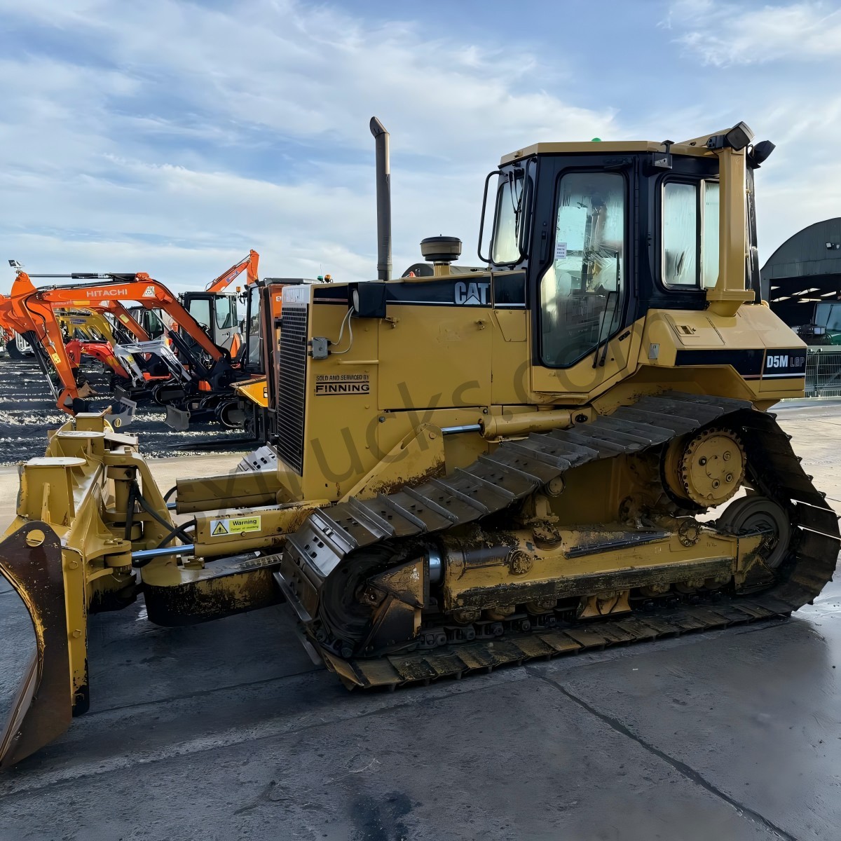 Caterpillar (CAT) D5M LGP Crawler Dozer
