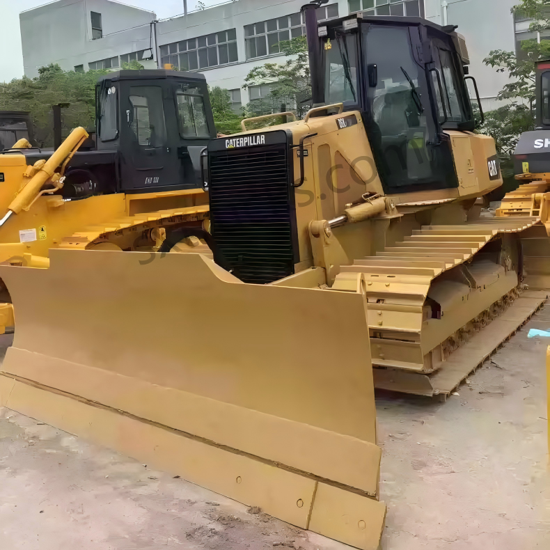 Caterpillar D6K Bulldozer