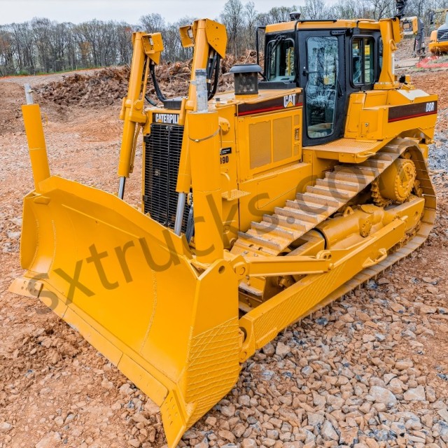 Caterpillar D8R Bulldozer