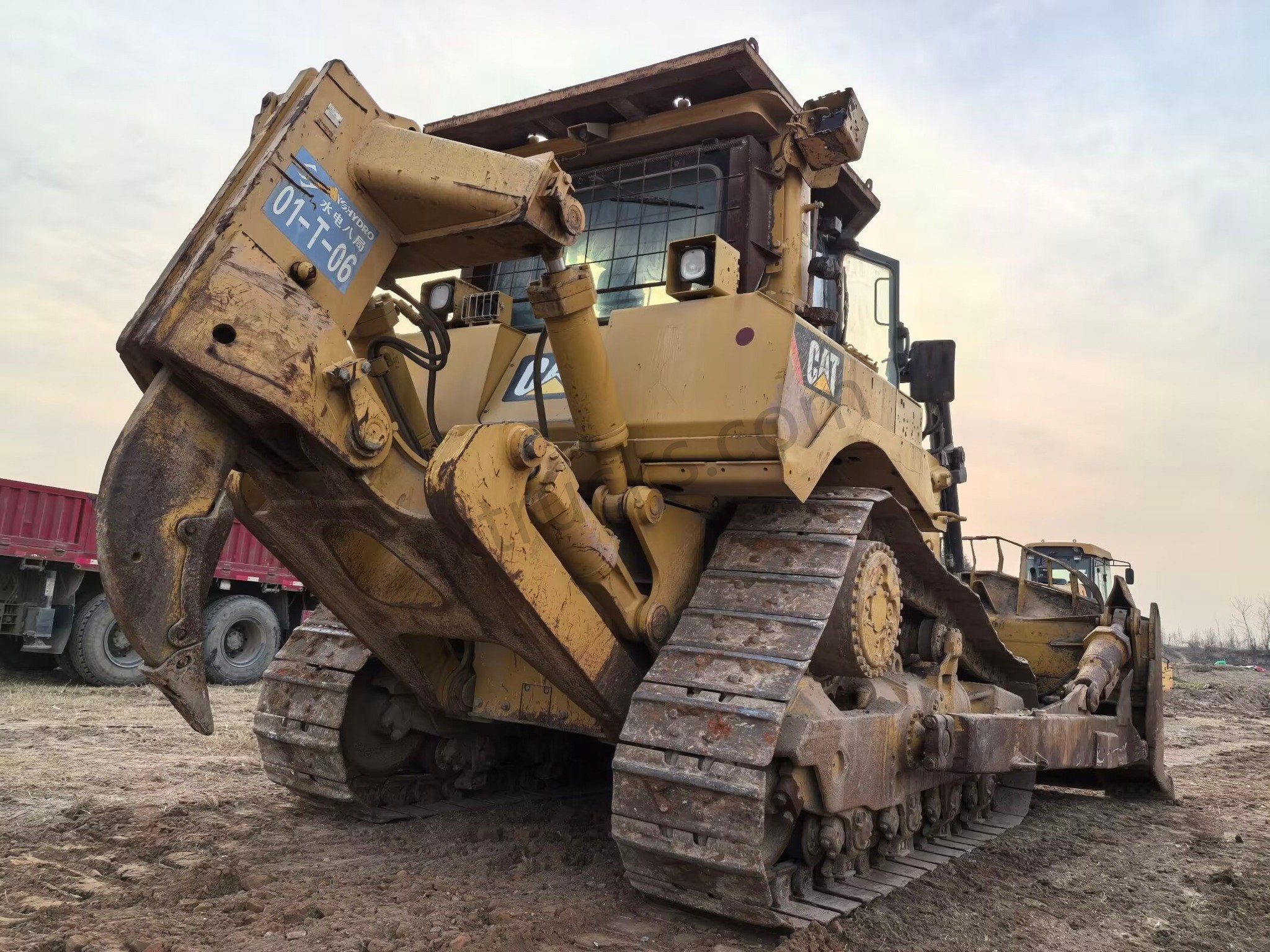 Caterpillar D8T Crawler Dozer
