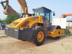 XCMG XS202J Single Drum Vibratory Roller