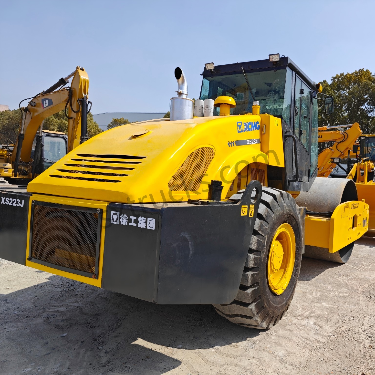 XCMG XS223J Single-Drum Vibratory Road Roller