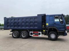 SINOTRUK HOWO 371 Dump Truck
