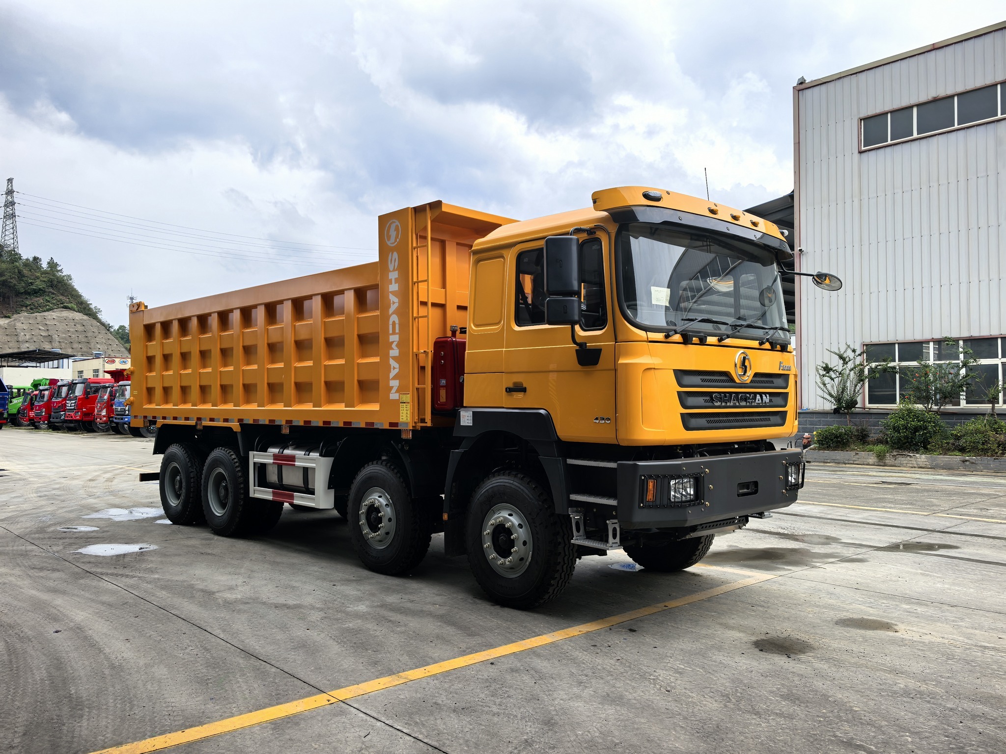 SHACMAN F3000 Flagship 8×4 325HP Second-Hand Reconditioned Dump Truck