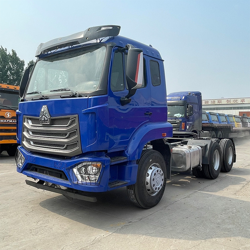 China National Heavy Duty Truck Group (SINOTRUK) HOWO NX 6×4 380HP Used Tractor Truck (Blue (main color) with silver/gray grille and black accents)