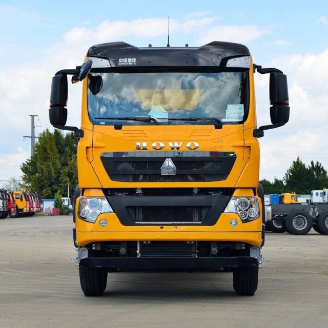 China National Heavy Duty Truck Group's flagship SINOTRUK HOWO TX 6×4 371 horsepower second‑hand reconditioned dump truck (yellow color)