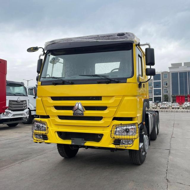 SINOTRUK HOWO NX 6×4 380HP Tractor Truck(yellow)