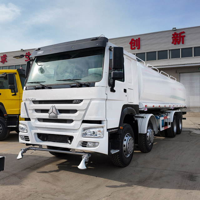 Howo Sprinkler Water Tank Truck