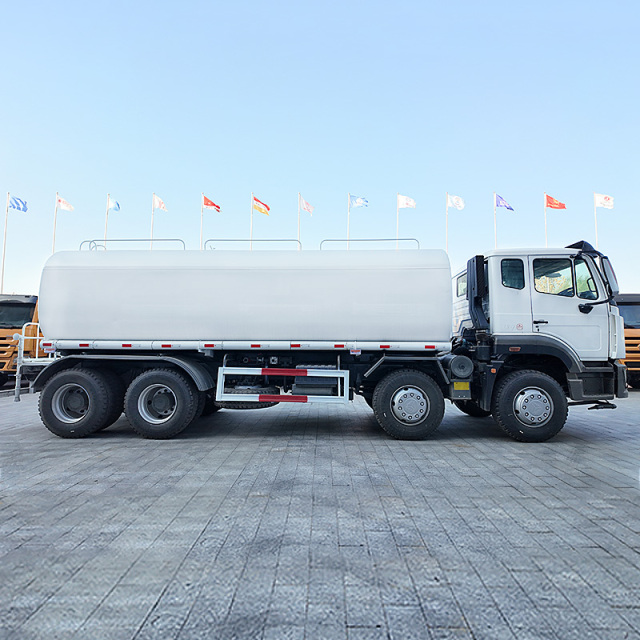 HOWO NX 8X4 Water Tank Truck