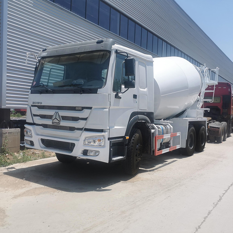 Used Sinotruk Howo 6x4 mixer truck 10 wheel for ready mix transporter