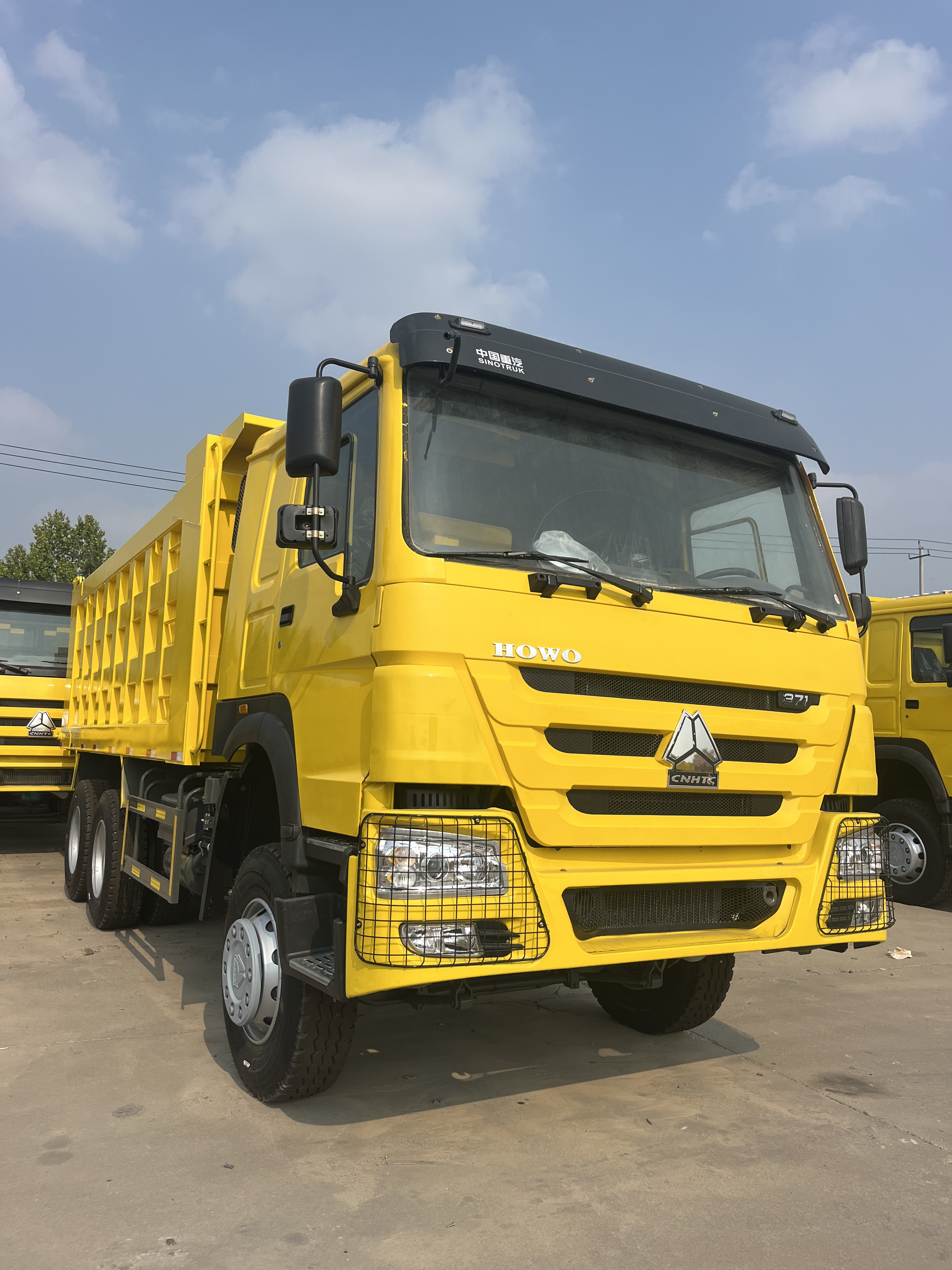 Used HOWO 371HP 6×4 10-Wheel Dump Truck For Sale