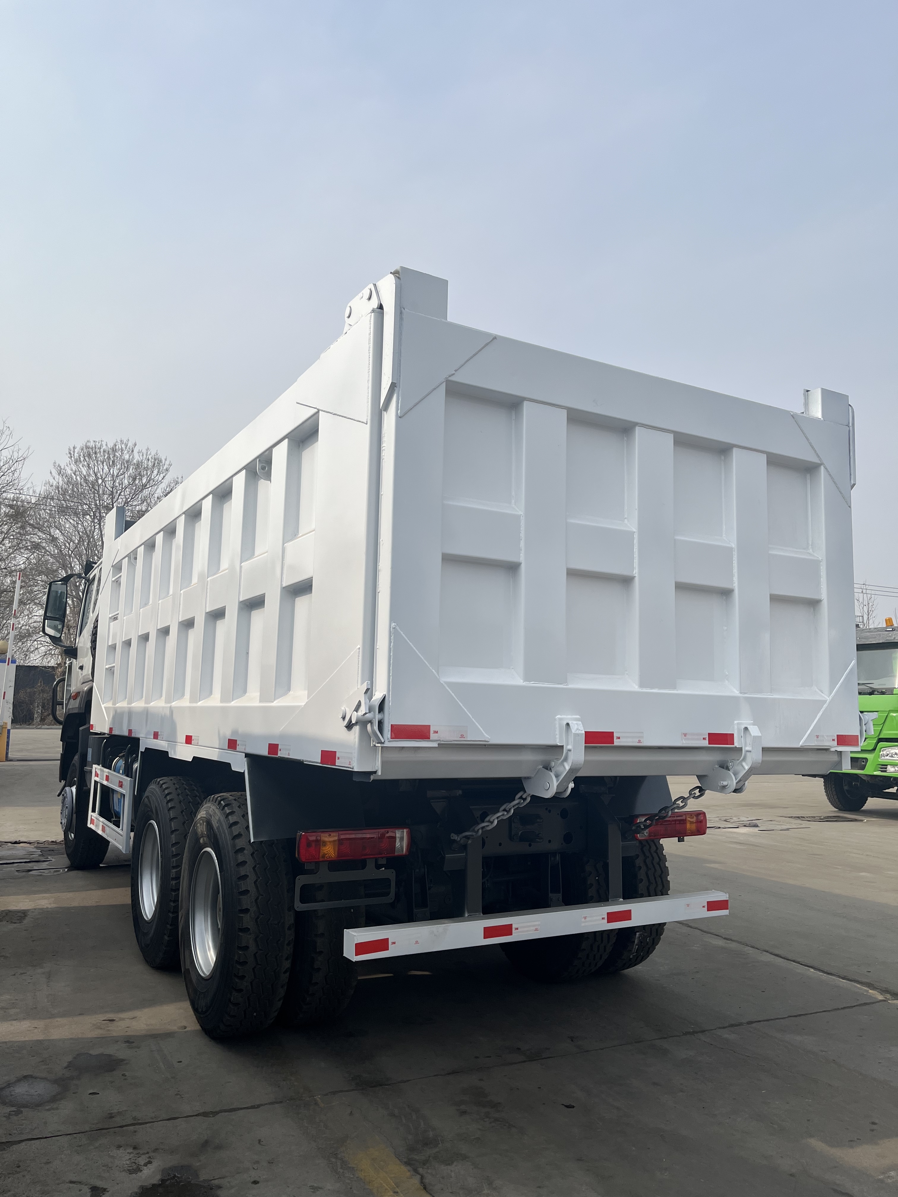 Used Sinotruk Howo NX 6×4 371HP Dump Truck