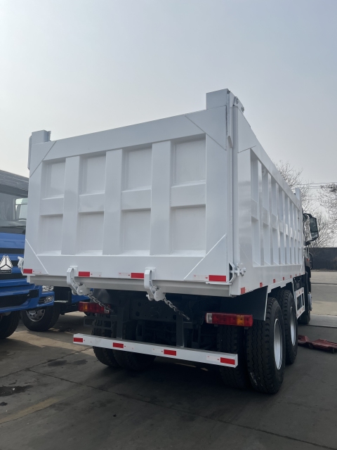 Used Sinotruk Howo NX 6×4 371HP Dump Truck