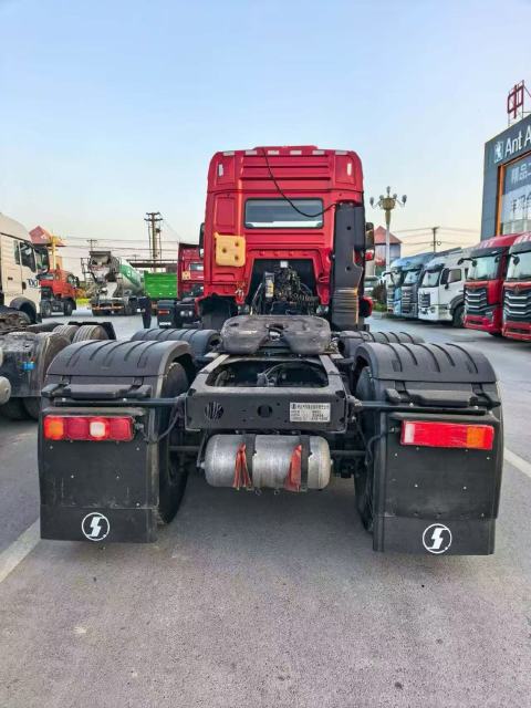 Used Shacman M3000S 6x4 tractor truck