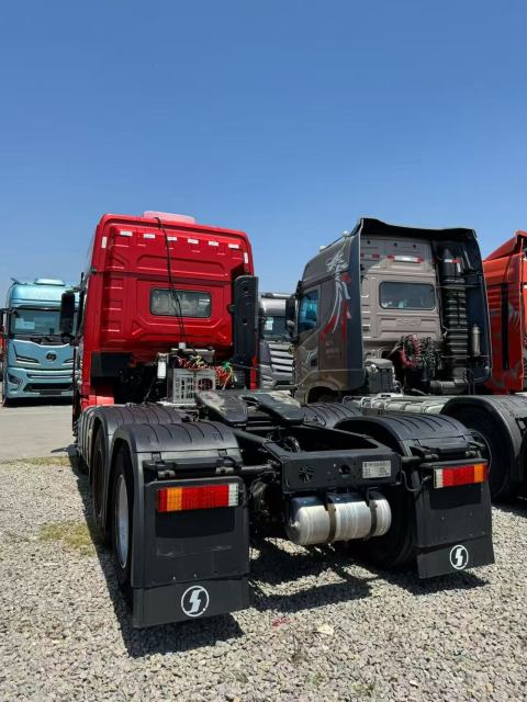 Used Shacman delong X3000 6x4 tractor truck
