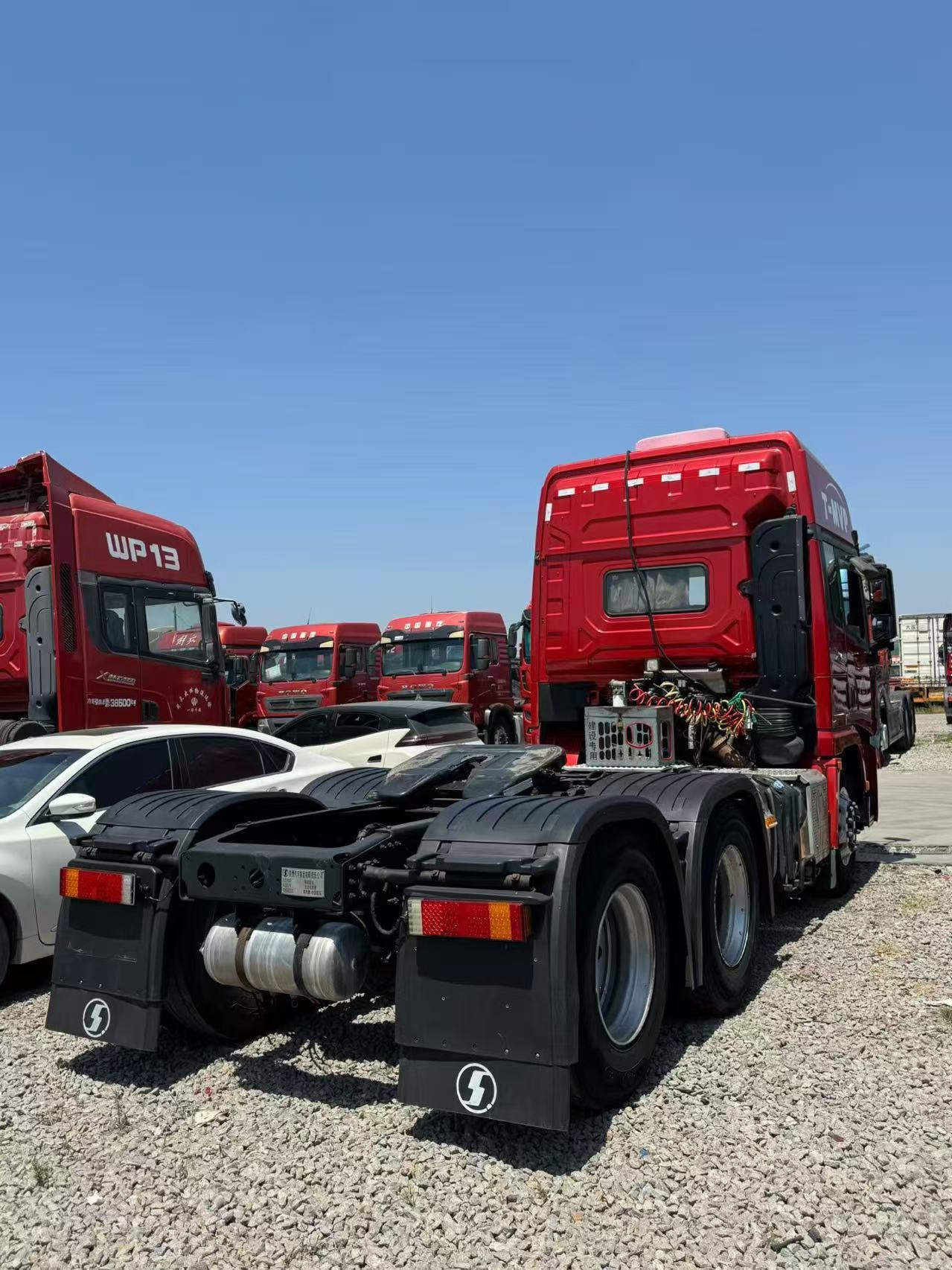 Used Shacman delong X3000 6x4 tractor truck