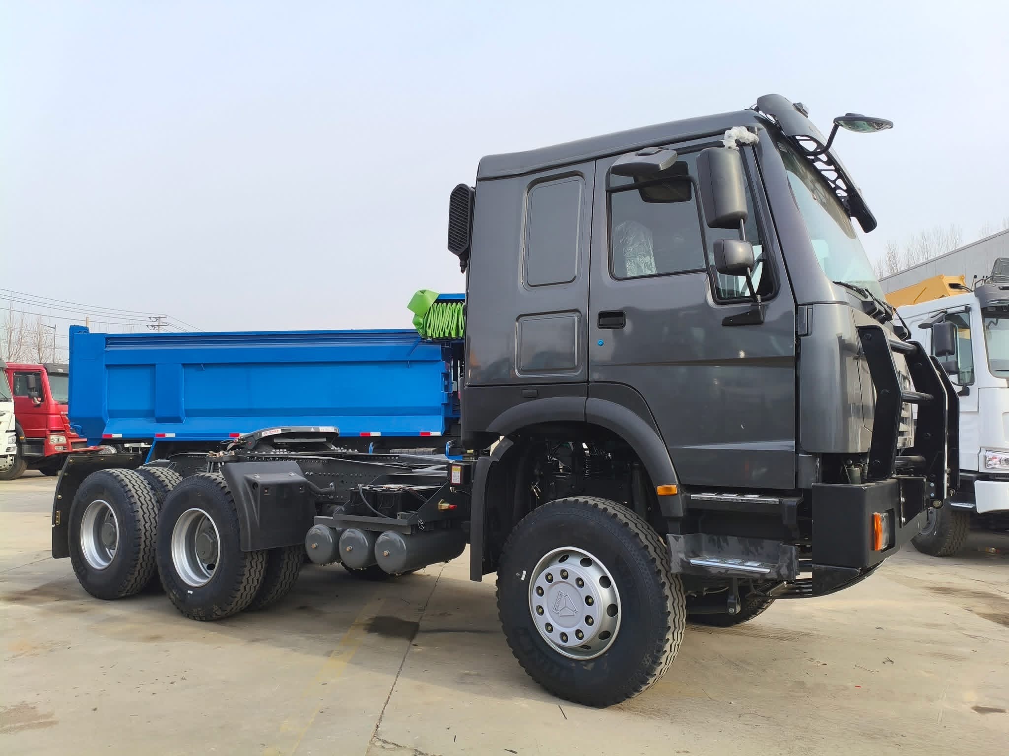Used Sinotruk Howo -7 6x4 371hp Tractor Truck