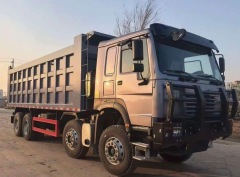 Used Sinotruk Howo 8x4 dump truck 10 wheels 371hp tipper truck