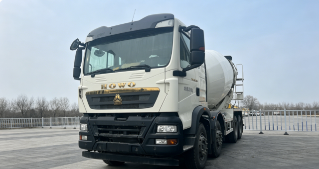 HOWO T5G 8×4 Concrete Mixer Truck