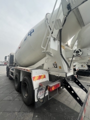 HOWO T5G 8×4 Concrete Mixer Truck