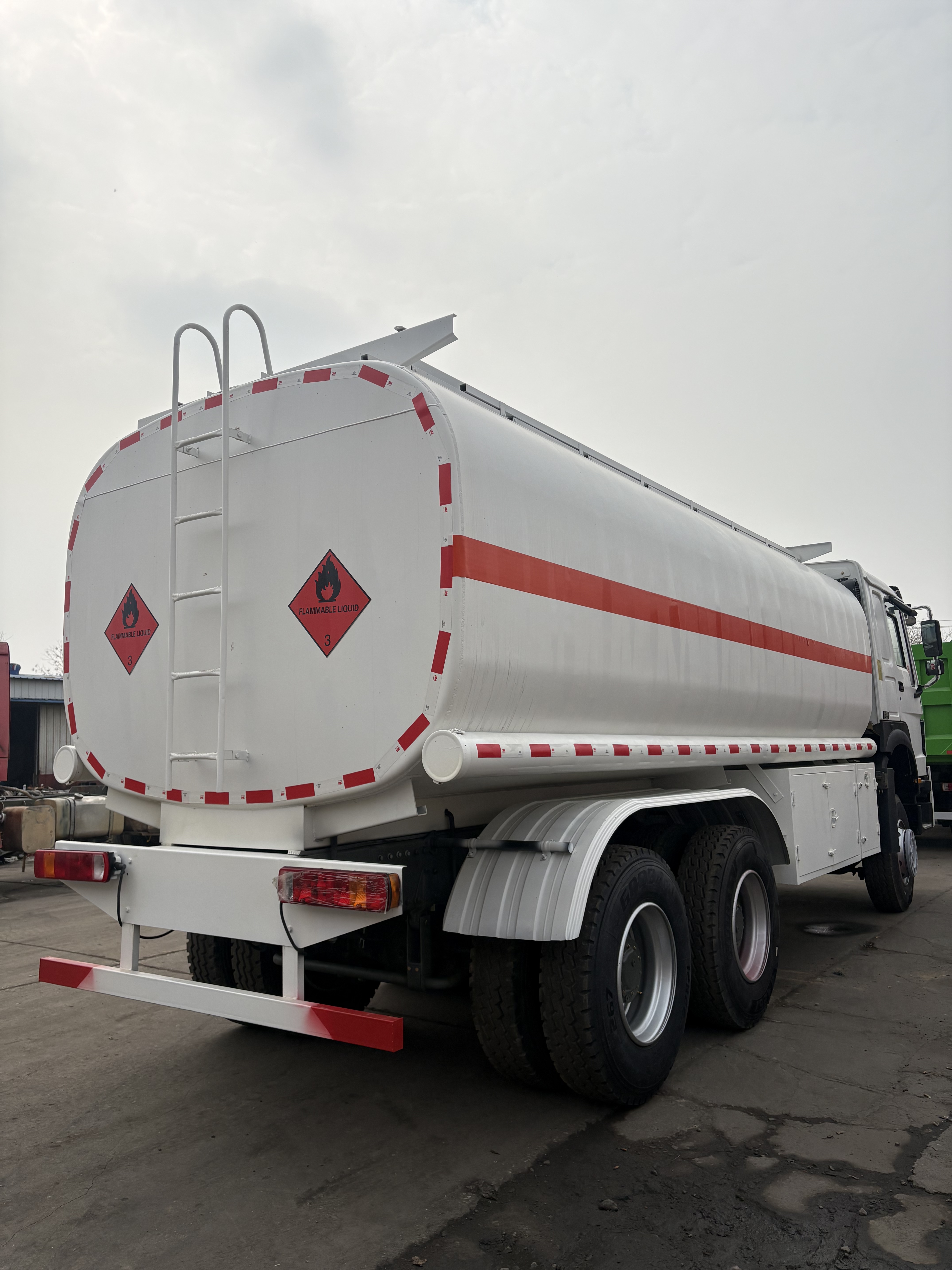 HOWO TX 6X4 Water Tank Truck