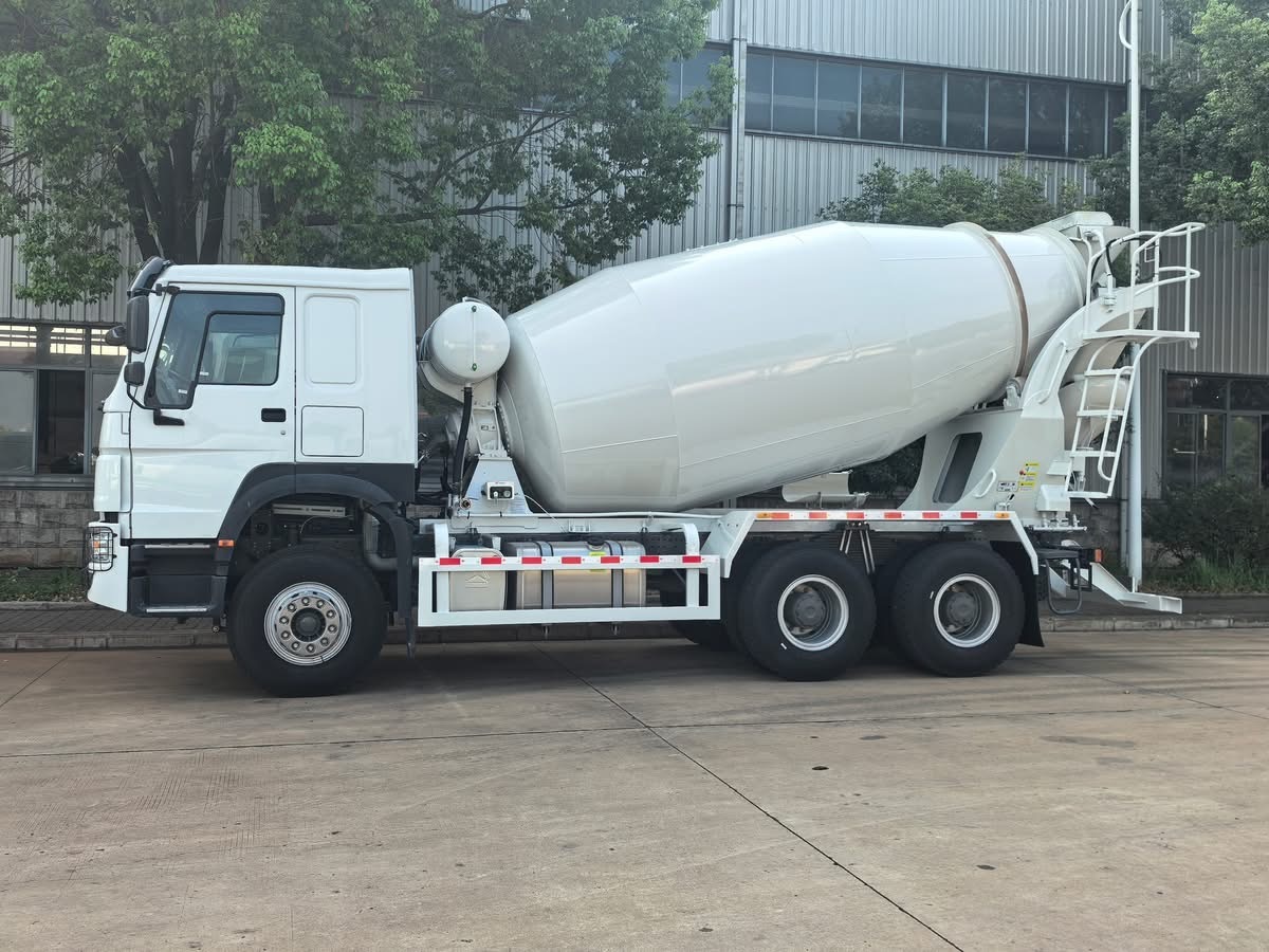 Howo Cement Concrete Mixer Truck