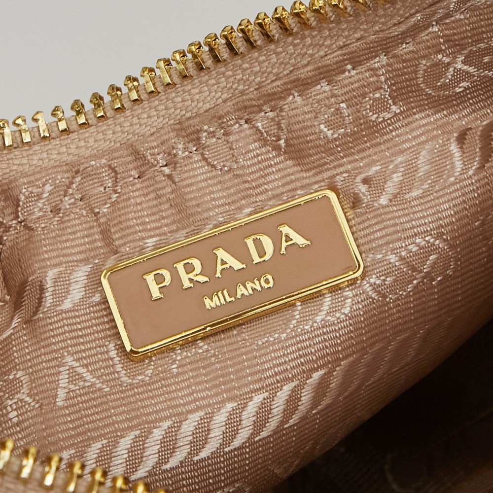 PRADA 【プラダ】 PRADA ラフィア編み アルケシリーズ ムーンバッグ（豌豆バッグ） レディース