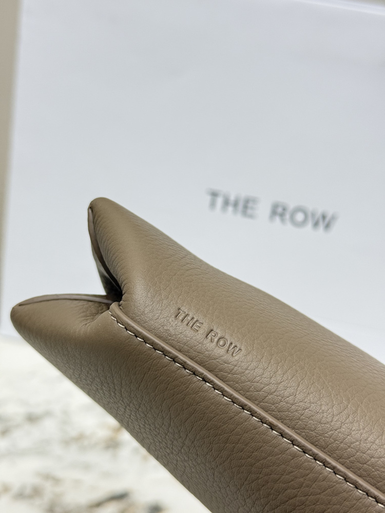 THE ROW Small North South 迷你水桶バッグ コピー品