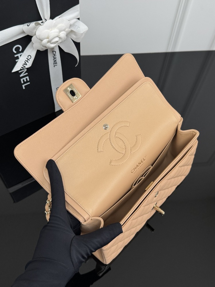 CHANEL（シャネル）クラシックフラップ（CF）方胖子 / 小型バッグ ベージュ ラムスキン + シルバー金具 コピー品