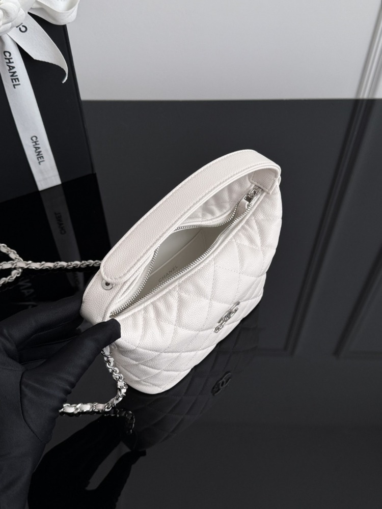 CHANEL（シャネル）25B スター型ランチボックスバッグ ホワイト コピー品