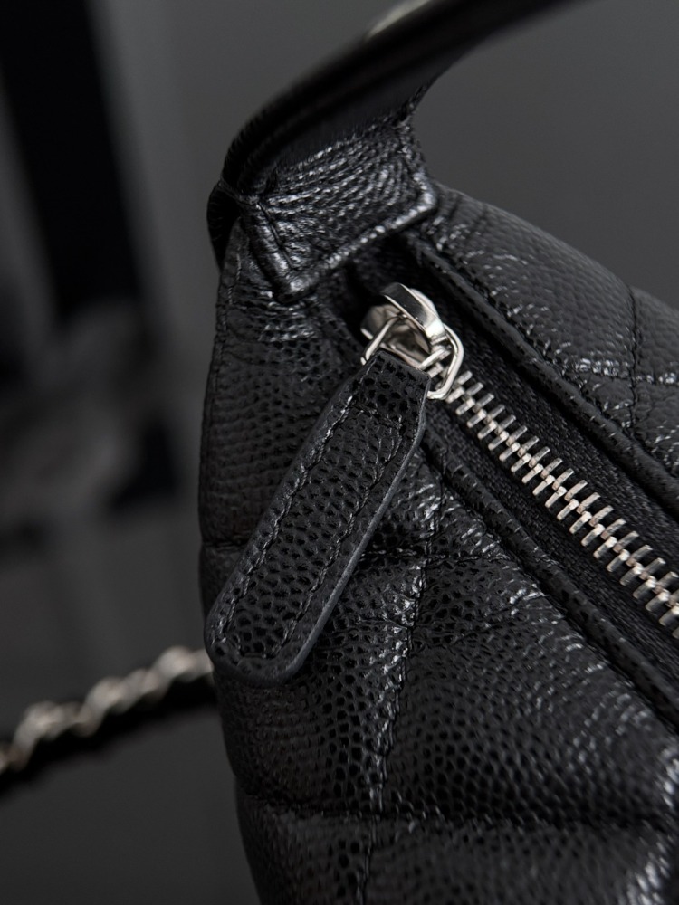 CHANEL（シャネル）25B スター型ランチボックスバッグ ブラック コピー品