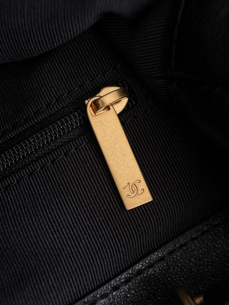 CHANEL（シャネル）25A シリーズ スエード＆レザー コンビ Hobo バケツバッグ グレー コピー品