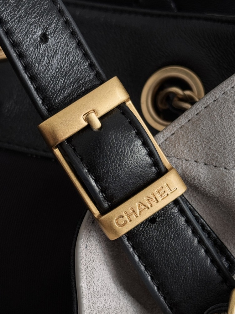 CHANEL（シャネル）25A シリーズ スエード＆レザー コンビ Hobo バケツバッグ グレー コピー品