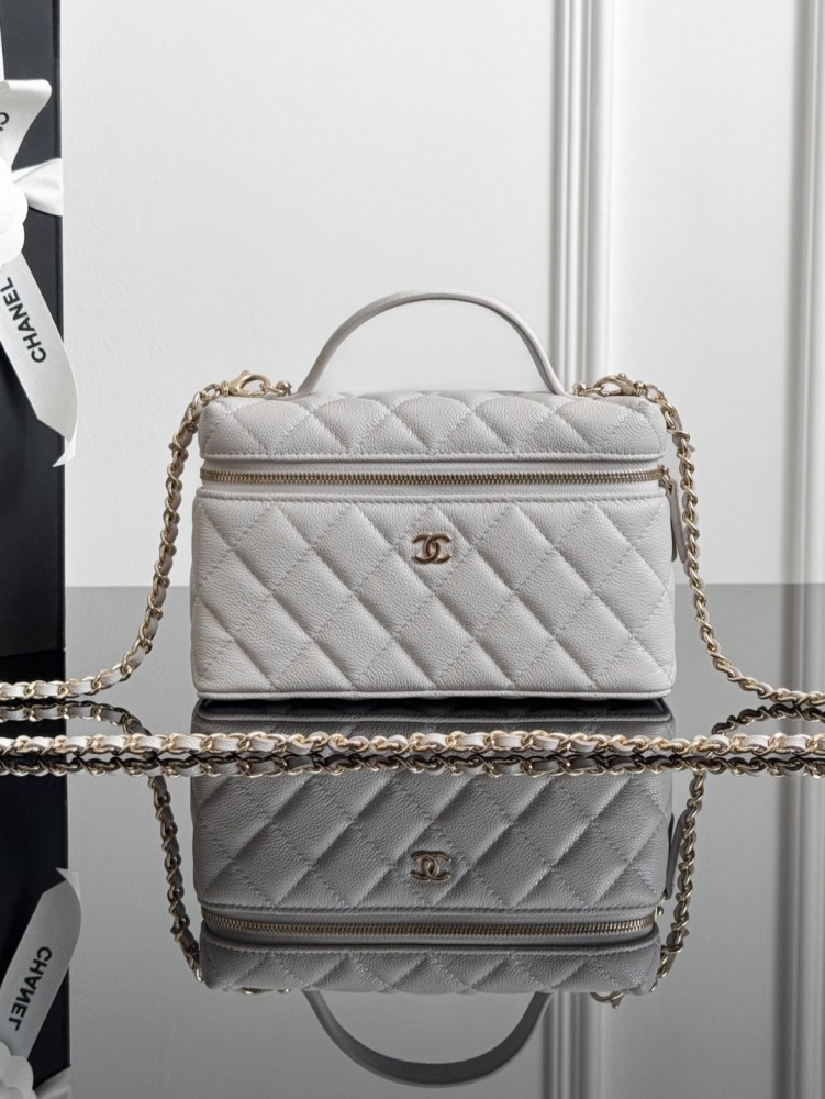 CHANEL（シャネル）25B コメットシリーズ 長方形コスメポーチ ホワイト リザードレザー コピー品
