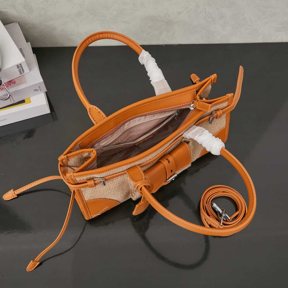 Prada（プラダ）Bonnie（ボニー）リネン＆オイルレザー コンビ トートバッグ 小型 横型 ブラウン コピー品