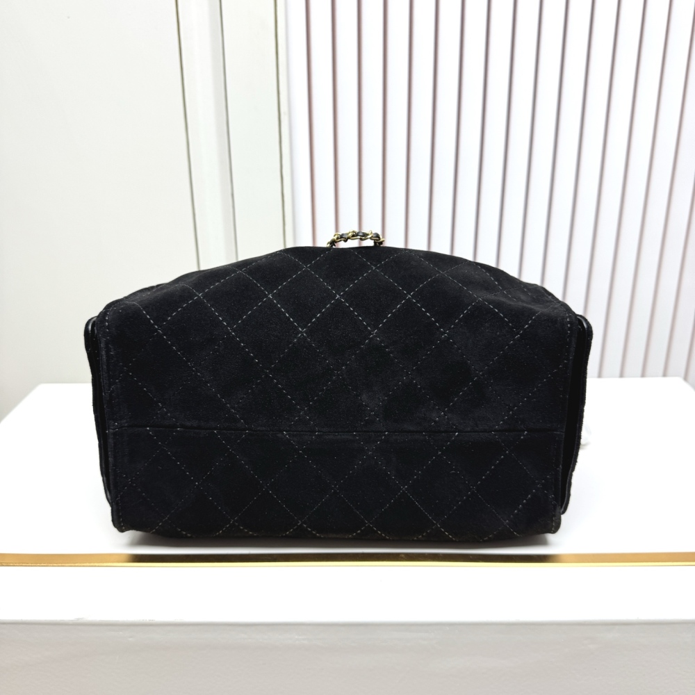 Chanel（シャネル）25C マットカーフスキン Hobo 腋下バッグ 小型 30x26x14cm ブラック コピー品