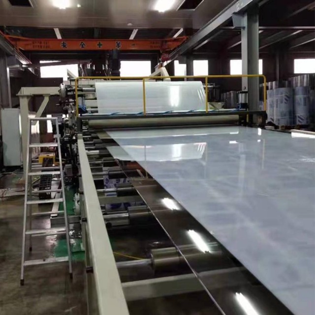 PC Solid/Corrugated Sheet Extrusion Line