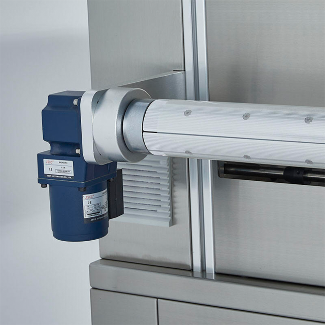 DQ320L-E Vertical MAP Packaging Machine Gas Flush Sealer 5-6 Cycles/Min