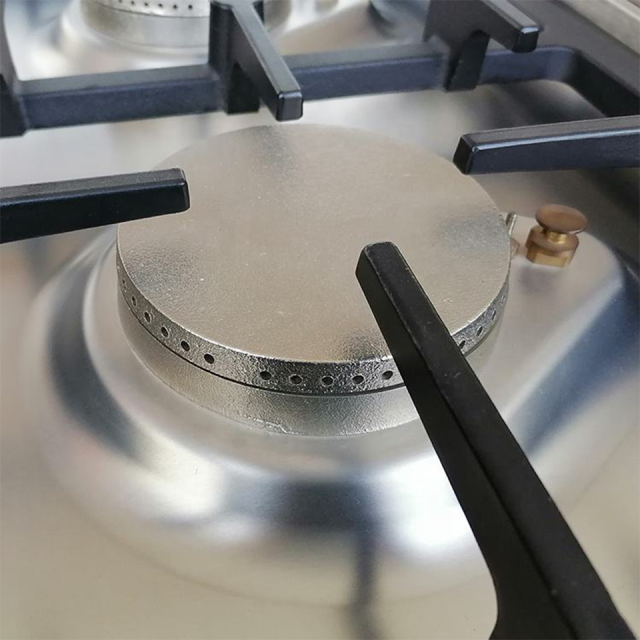 Commercial Gas Range E-RQB-700X and E-RQB-1200X with Safety Flame Protection