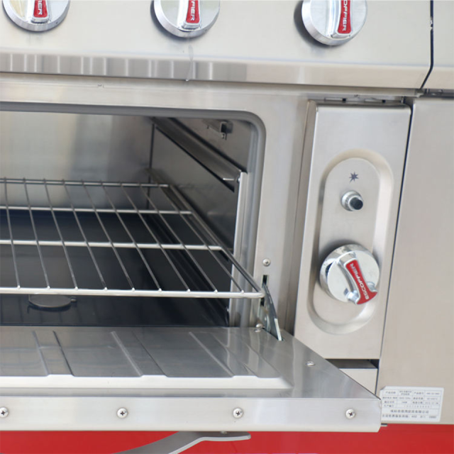 6 Burner Electric Range with Integrated Oven for Catering and Restaurant Use
