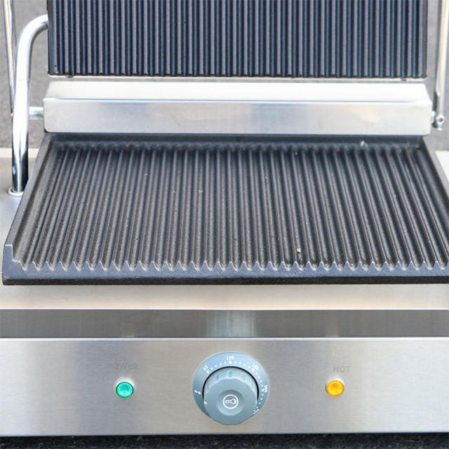 Electric Sandwich Grill E-DPX-11 Non-Stick Countertop Grill for Café and Snack Bar
