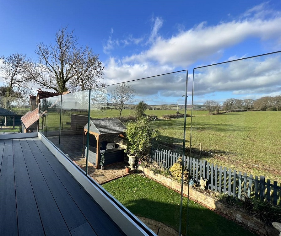 Glass Base Rail System