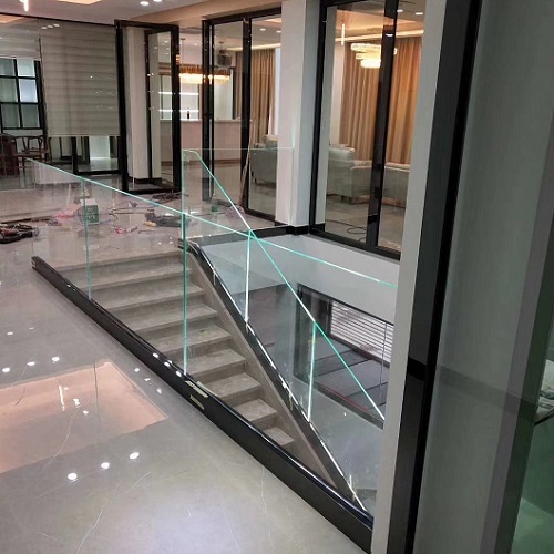 LED Aluminum U Channel Glass Railing