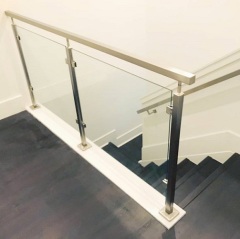 Stainless Steel Glass Railing Systems Square Surface Mount Post