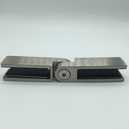 Adjustable Glass-to-Glass Bracing Clamp